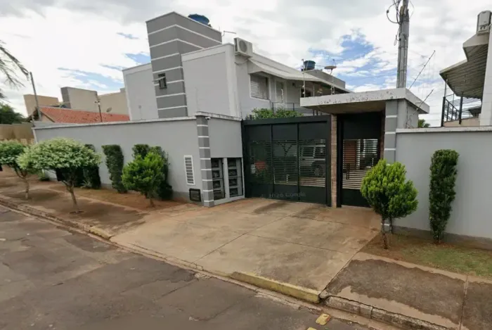 Casa em condominio para alugar no Caranda Bosque