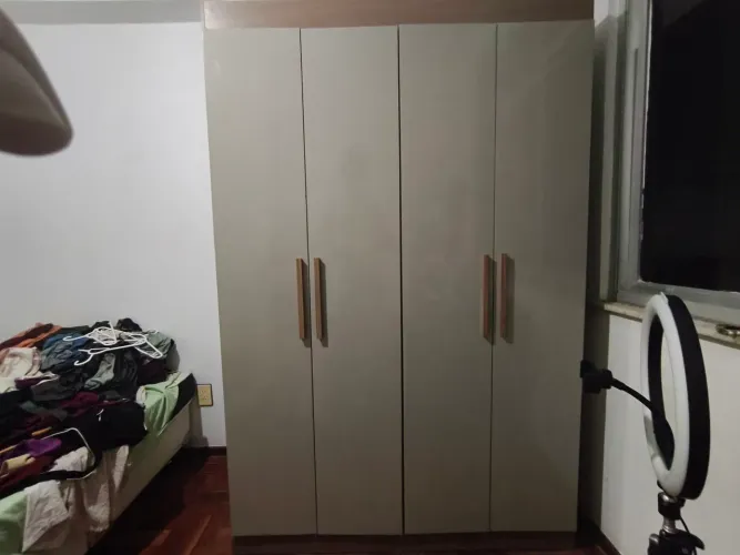 GUARDA-ROUPAS 4 PORTAS, ÓTIMAS CONDIÇÕES