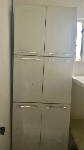 Armário suspenso grande