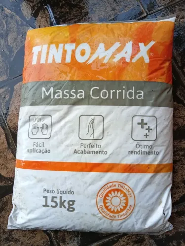 Vendo 5 pacotes de massa corrida 15kg rende em média 125mquadrado 