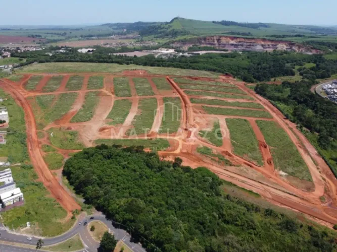 Casa em condomínio à venda no Terras de São Bento III em Limeira/SP.