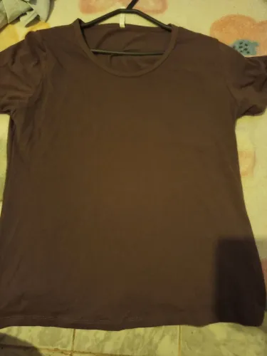 Blusa marrom M veste G pois estica