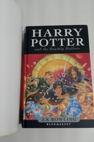 Livro Harry Potter em inglês