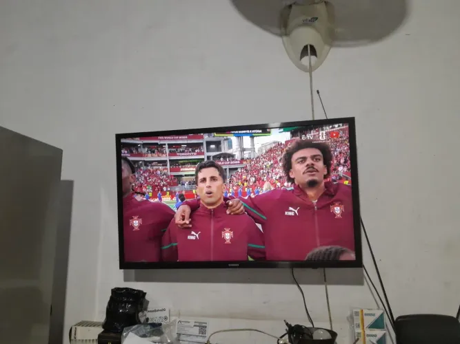 Smart TV Samsung Conservada