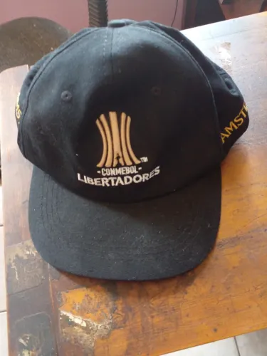 Bone Libertadores Amstel Novo