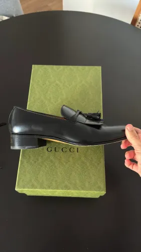 Sapato Gucci preto tamanho 42