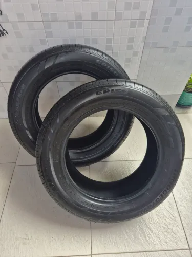 Par de Pneu Bridgestone 205/60 R16 Original KICKS com 25mil km rodado (Estado de Novo)