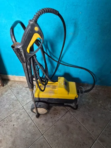 Lavadora de alta pressão karcher hd585