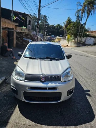 Fiat Uno Attractive 1.0 EVO Fire Flex 8V 5P 2016