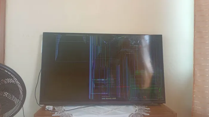 Vendo uma tv 50 polegadas está com defeito