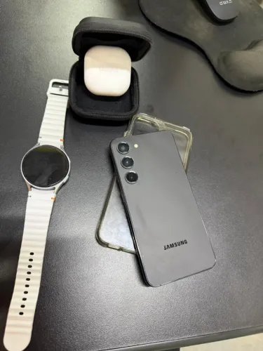 Celular + Relógio + Fone = Oportunidade