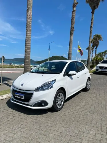 Peugeot 208 Active 1.2 Flex 12V 5P Mec. 2017