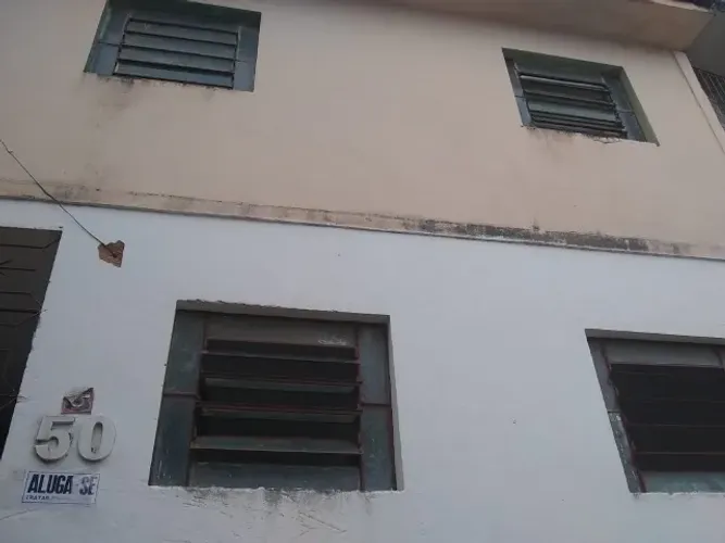 Barro Duro por tras fo Forum