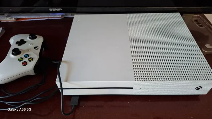 Troco xbox one S 1T completo em S 22 ultra
