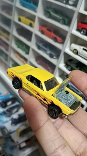 Hot Wheels '65 Mustang