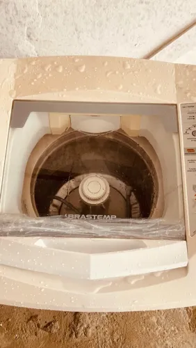máquina usada com defeito