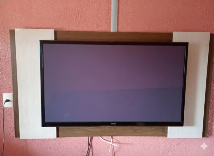 Painel 1, 70 X 0,90 + Rack 1,60x 0, 40 bem cuidado uma cor linda