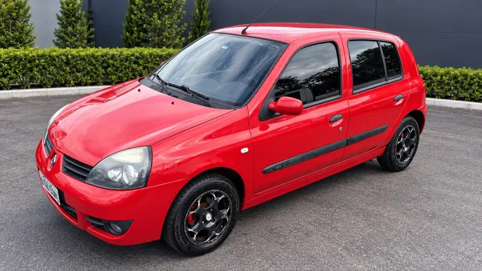 Renault Clio Hi-flex 1.0 16V 5P 2011