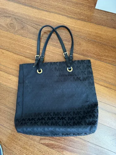 Bolsa Preta Michael Kors usada