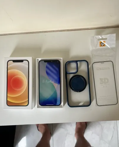 iPhone 12 Branco 128 GB com caixa