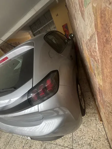 Peugeot 208 Like 1.0 Flex 6V 5P Mec. 2023