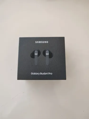 Galaxy buds 4 pro