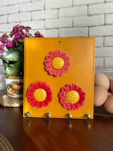 Gancheira/Chaveiro de Parede Decorativo Flores - Estilo Farmhouse