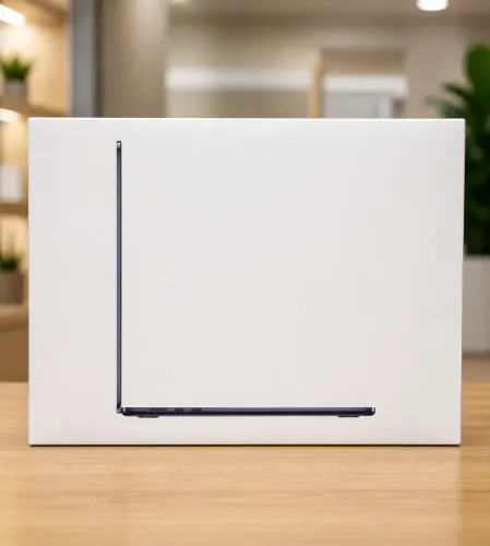 Apple MacBook Air M4 / Memória 16GB / SSD 256GB / 13.6