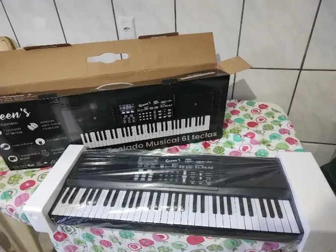 Teclado Musical (61 teclas)