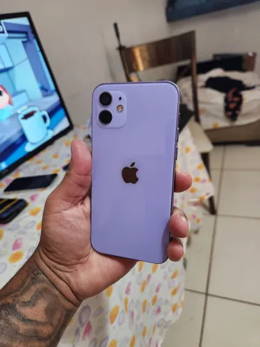 IPhone 12 128 gigas...sem detalhes..tudo ok!