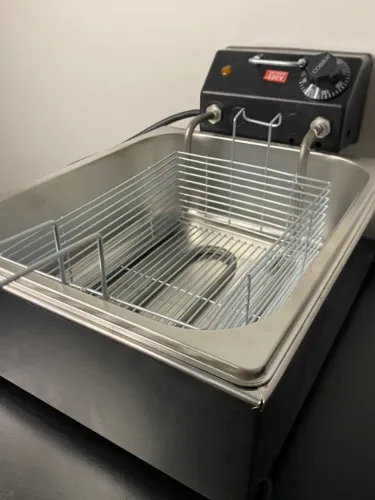 Fritadeira Eletrica industrial 5 Litros 1 Cuba 220v