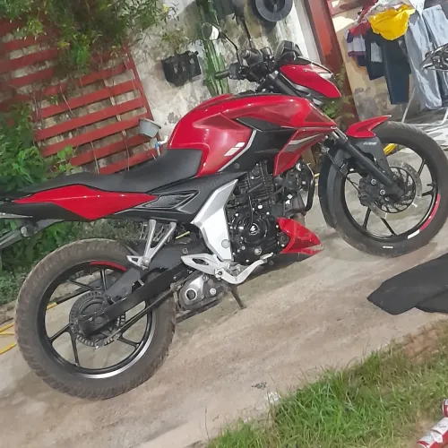 BAJAJ PULSAR N150 VENDO OU PASSO