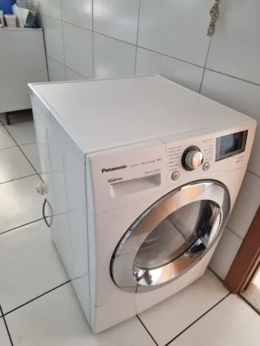 Lava e Seca Panasonic NA-S106F1 - 10 kg Lava / 6 kg Seca - Excelente Estado