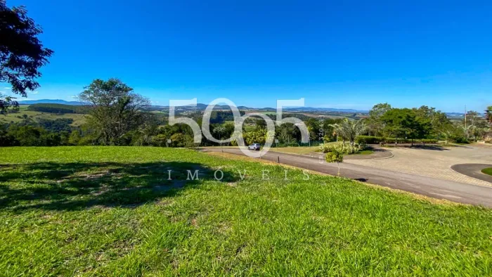Terreno à venda no Condomínio Fazenda Dona Carolina com 1.400m²