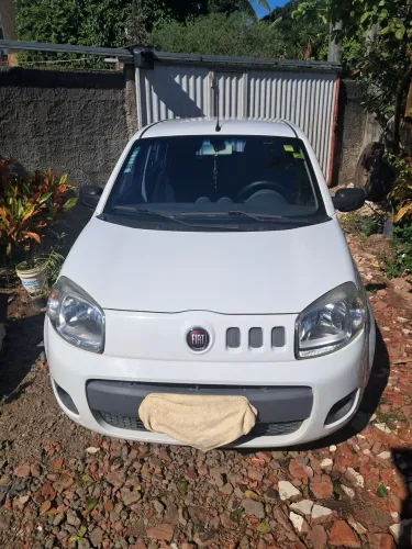 Fiat Uno Vivace 1.0 EVO Fire Flex 8V 3P 2014