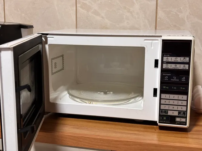 Microondas Midea 20L ótimo custo benefício