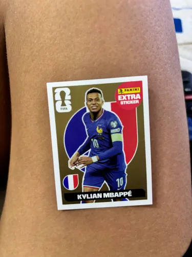 Figurinha Legend Ouro