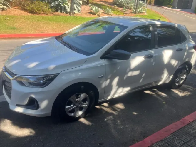 Chevrolet Onix SEDAN PLUS 1.0 12V MEC. 2024