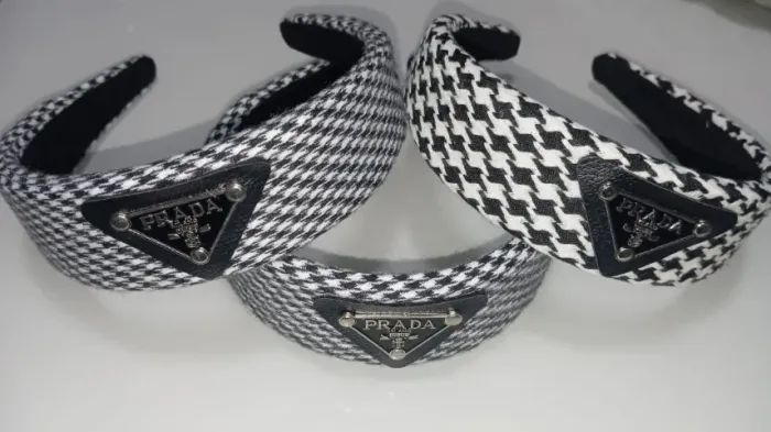 Tiara de Luxo disponível nesses 3 modelos!