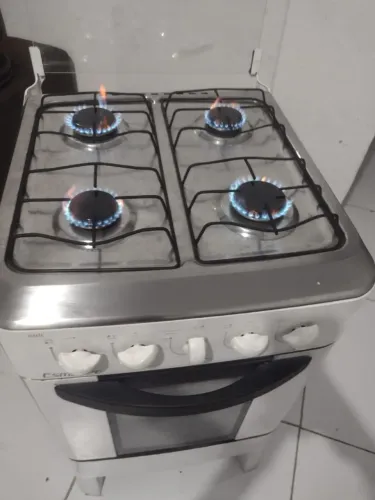 Fogão esmalte 4 bocas funcionando 
