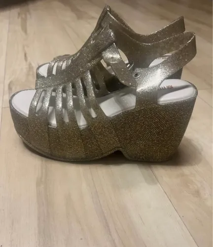 Plataforma Melissa tamanho 35