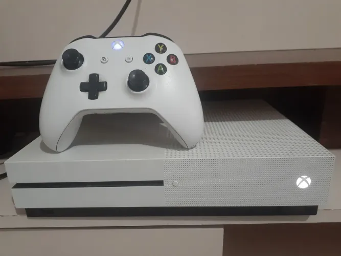 Xbox one 1controle 1 terá novinho