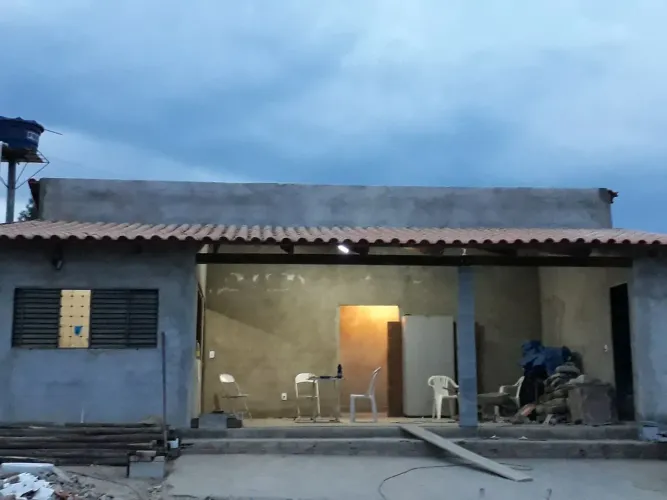 Ranchos lago de Corumbá 3