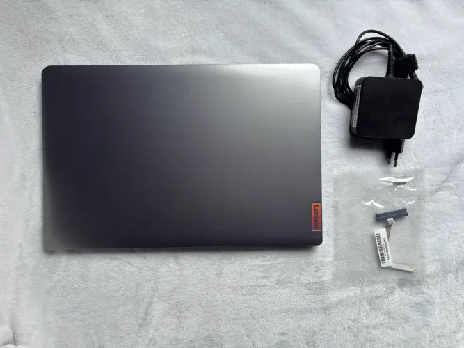 Notebook Lenovo Ideapad 3 Core i3 11ª Geração 256gb De Armazenamento 4gb Ram