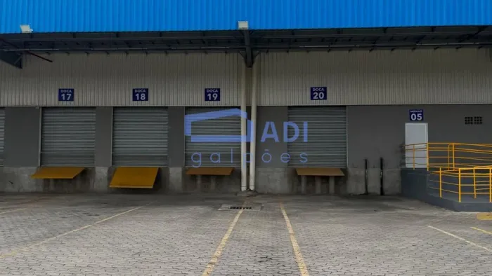 Galpão Industrial/Logístico - Condomínio Fechado - Locação - 2.160 m² - BR-101 - Serra - E
