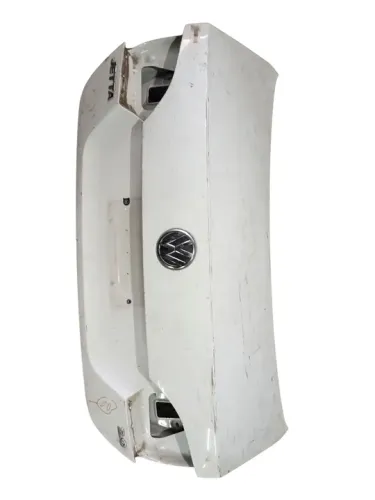 TAMPA TRASEIRA SEDAN JETTA COM DETALHE DO VOLKSWAGEN JETTA 2012/2012