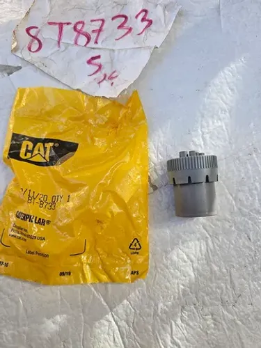 Equipamentos caterpillar plug conector novo original  8T8733