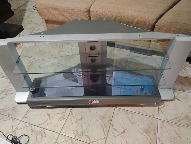 Rack de vidro lg