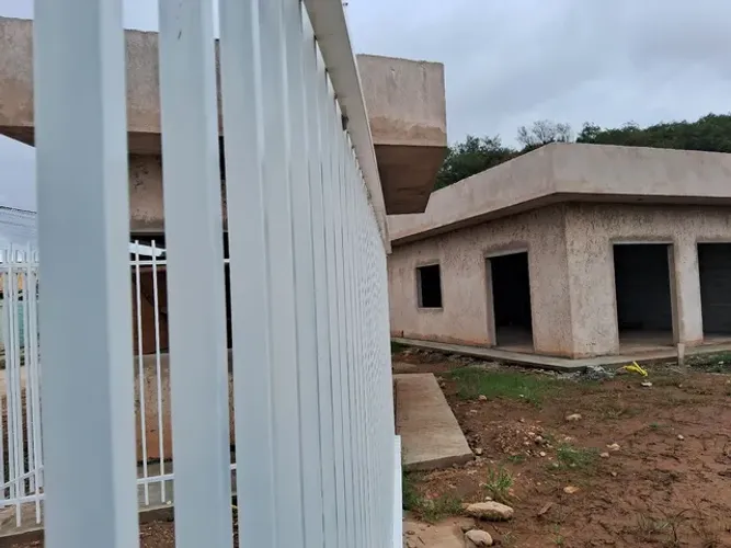 Terrenos em Condomínio ###Próx Condor Ribeira ## Igreja Sta Teresinha Lisieux