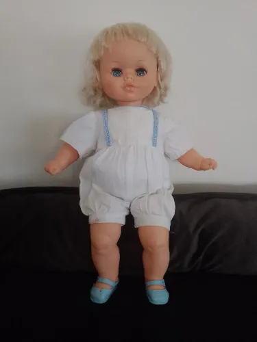 Boneca antiga risadinha da estrela 
